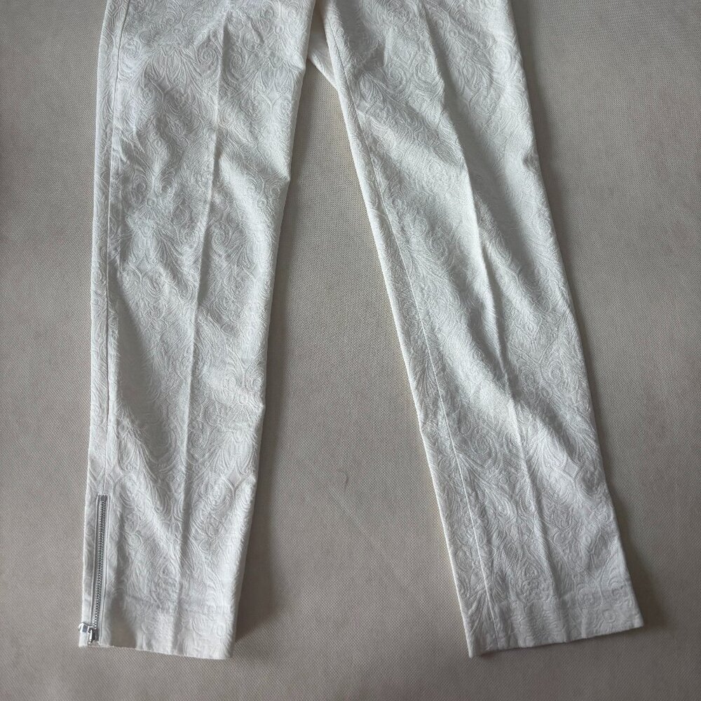 Cachè White Floral Pants